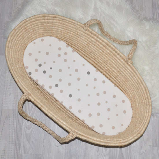 Little Turtle Baby Change Mat Covers add that finishing touch to your baby's nursery.  This size of fitted sheet - 80x50x12cm - is not only perfect for covering your changing pad, but also fits many of the smaller sized bassinets, 100% Jersey Cotton