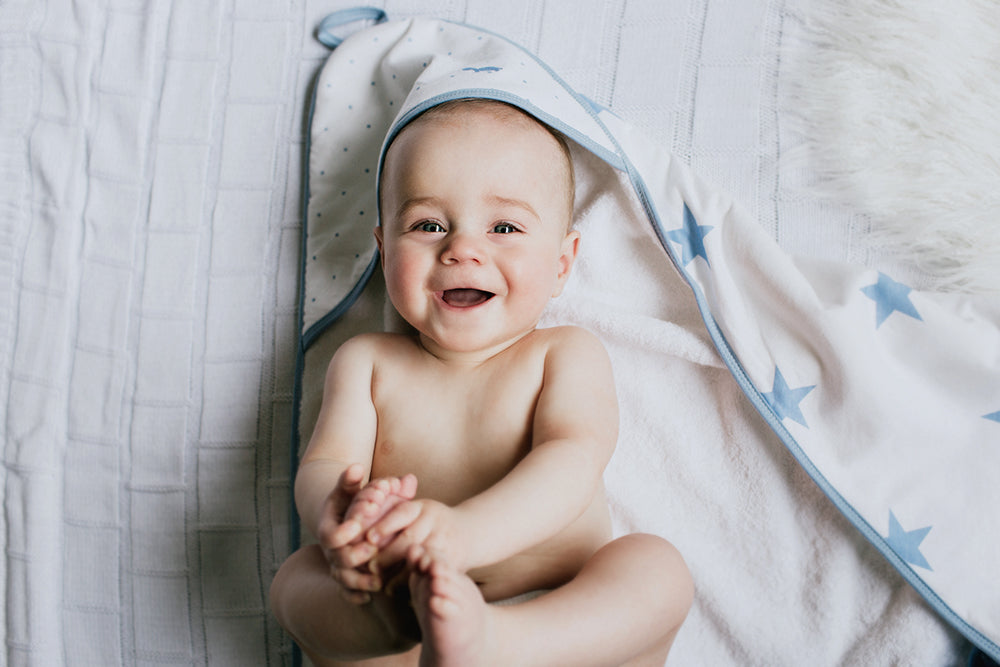 Little Turtle Baby, Hooded Towel, Soft on babies` skin, 100% Cotton Terry towelling and Cotton Jersey Towelling lined hood for extra comfort and absorbency, Traditional square style; size – 80cm x 80cm